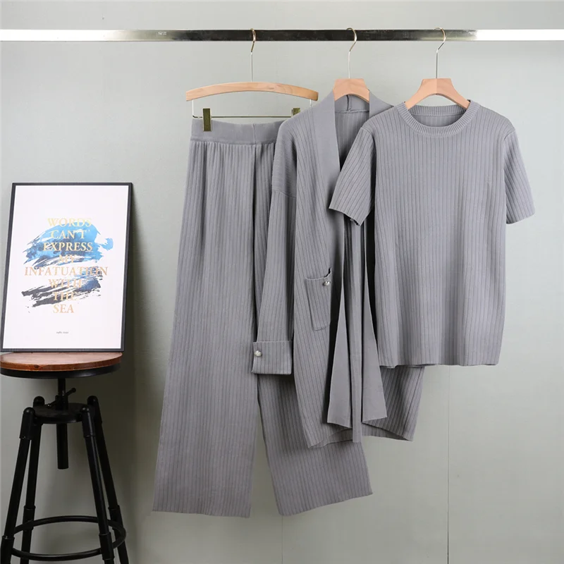 La Tranquillità Raffinato Set by Valentina Rossi