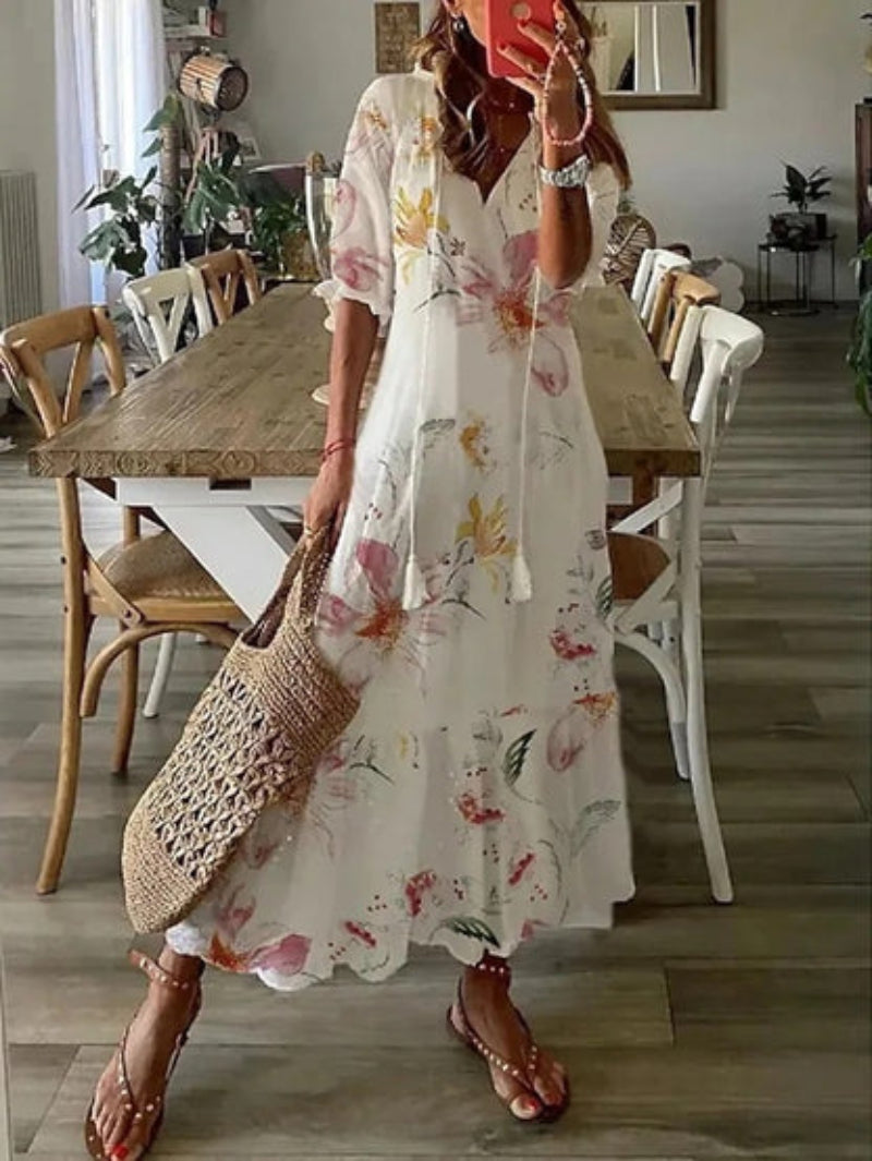 Andrea - Vintage V-Neck Printed Dress