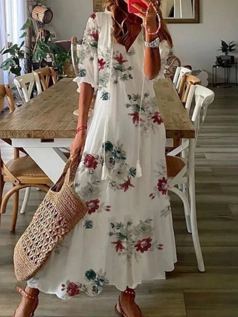 Andrea - Vintage V-Neck Printed Dress